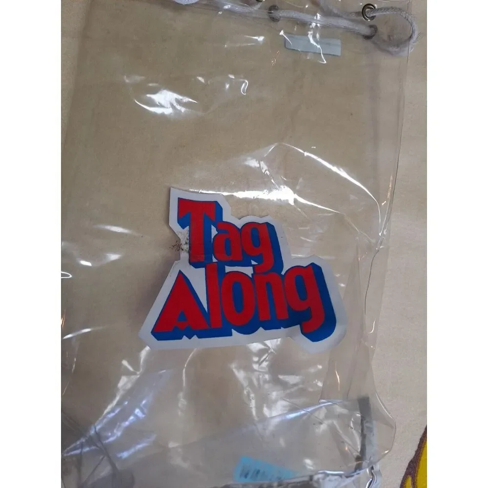 1965 Peanuts The Tag Along Bon Voyage Blanket Keep Fit 45x72 Excellent Condition